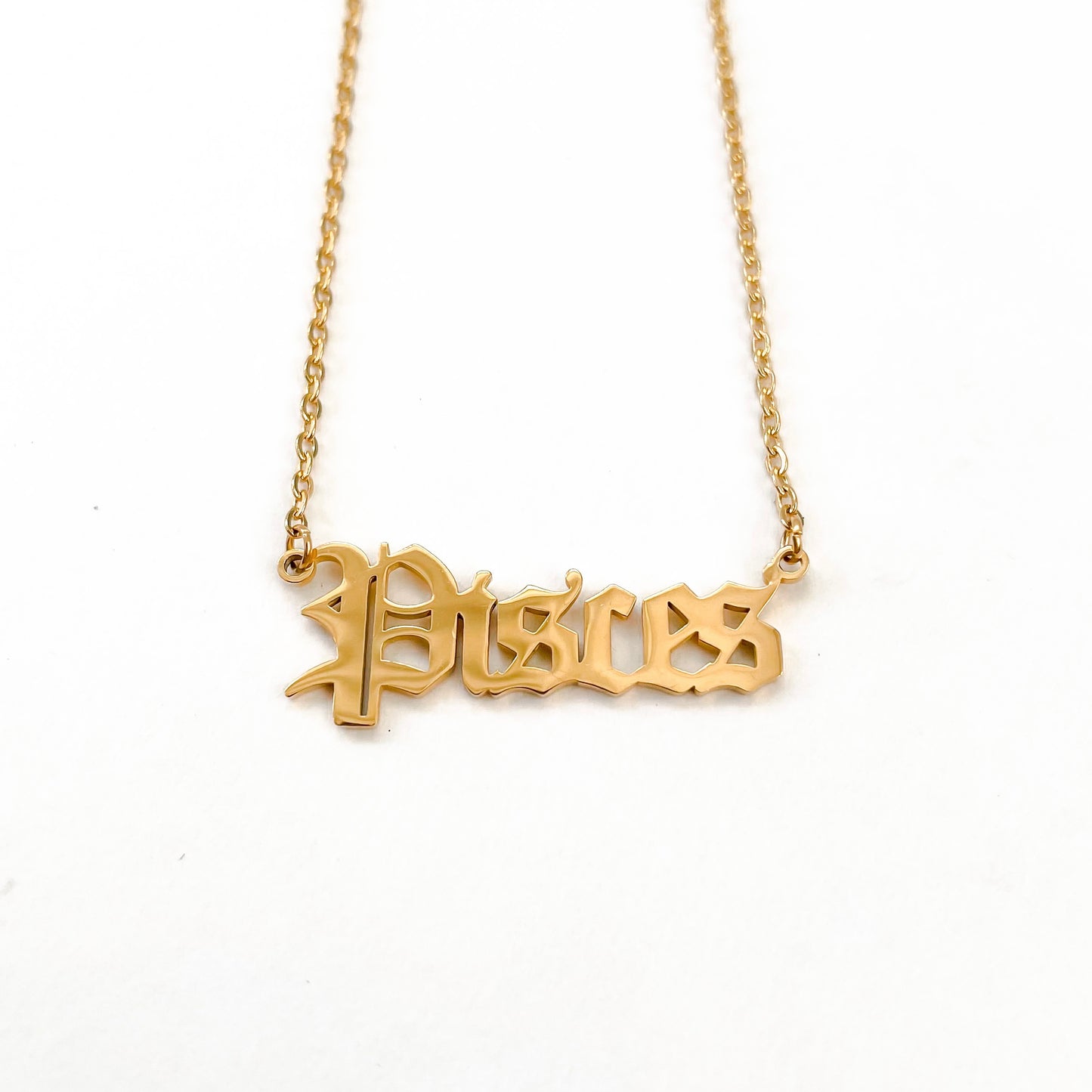 Pisces Necklace in Gold
